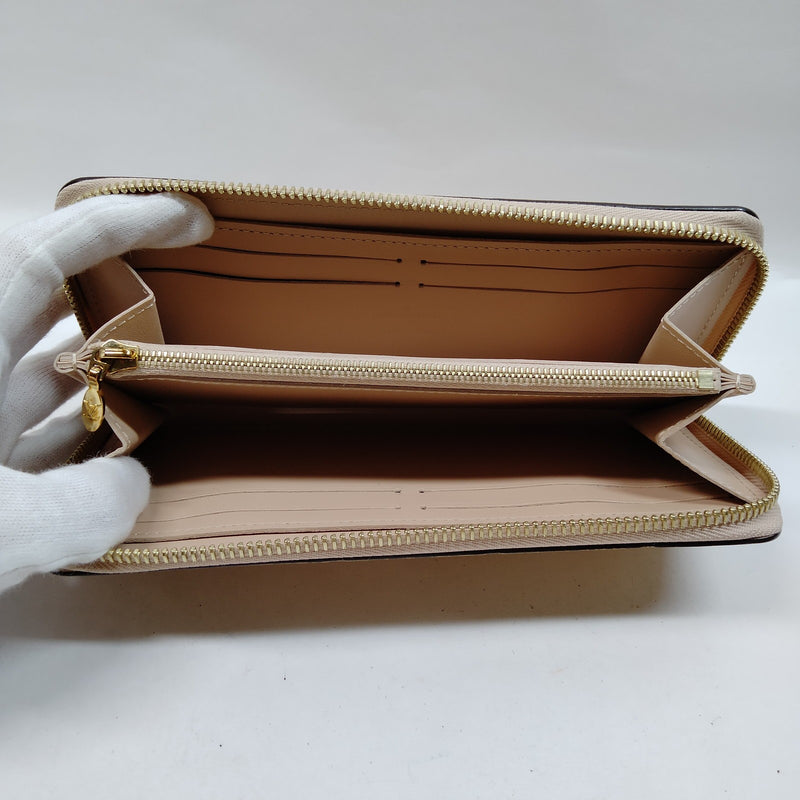 Louis Vuitton Lv Long Wallet Beige