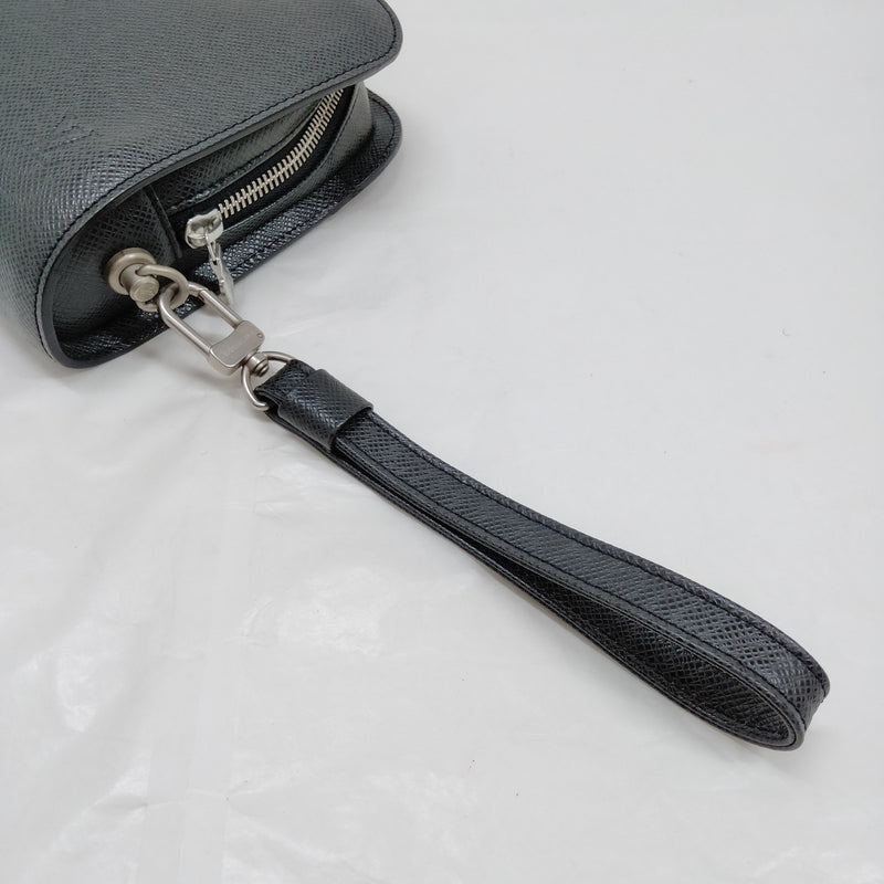 Louis Vuitton Lv Clutch Bykal Black