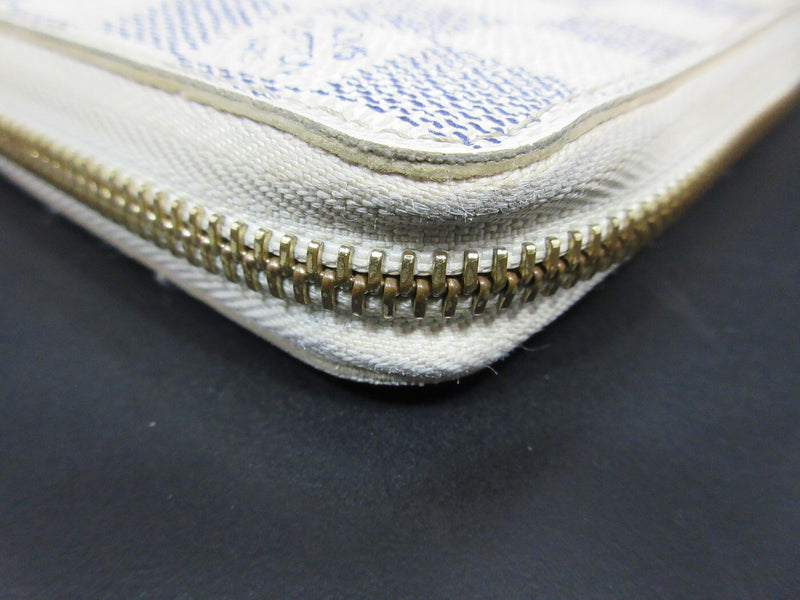 Louis Vuitton Damier Azur Zippy
