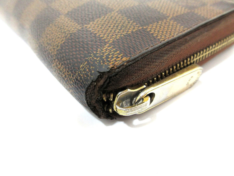 Louis Vuitton Damier Zippy