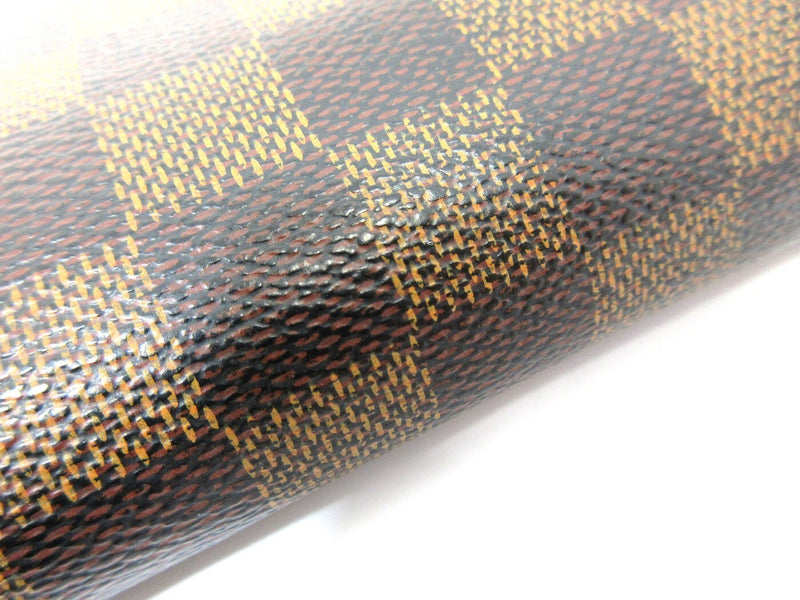 Louis Vuitton Damier Zippy