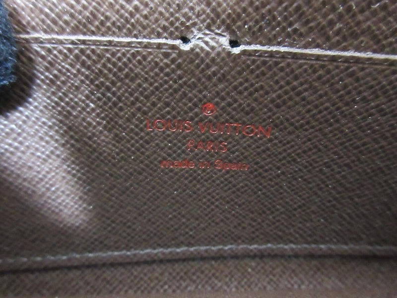 Louis Vuitton Damier Zippy Wallet