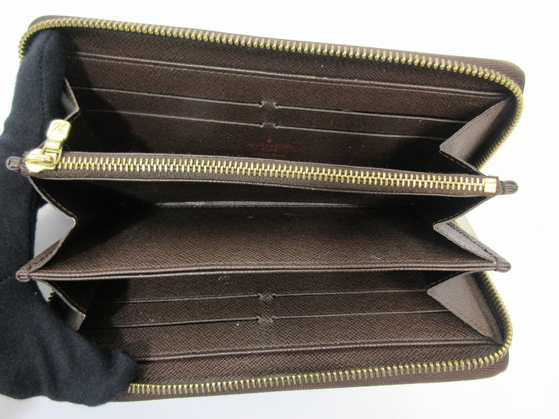 Louis Vuitton Damier Zippy Wallet