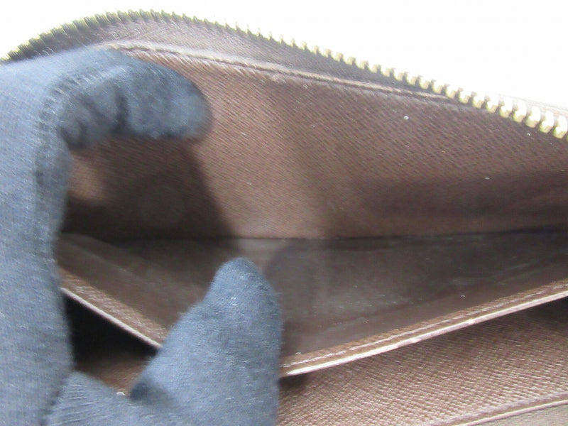 Louis Vuitton Damier Zippy Wallet