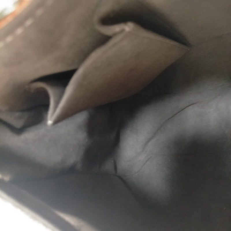 Louis Vuitton Lv Shoulder Bag Kalahari