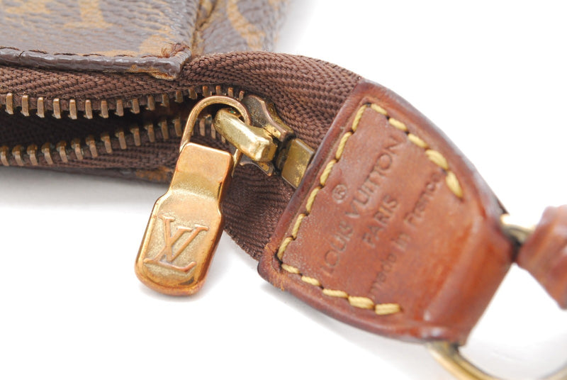 Louis Vuitton Pochette Accessoires Lv