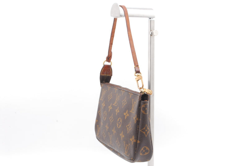 Louis Vuitton Pochette Accessoires Lv
