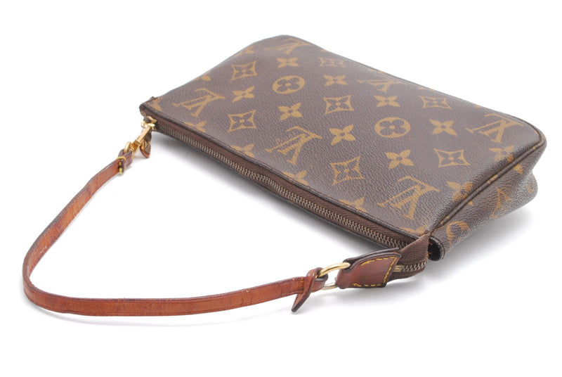 Louis Vuitton Pochette Accessoires Lv