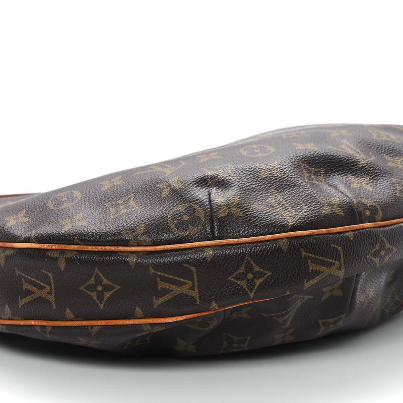 Louis Vuitton Croissant Gm