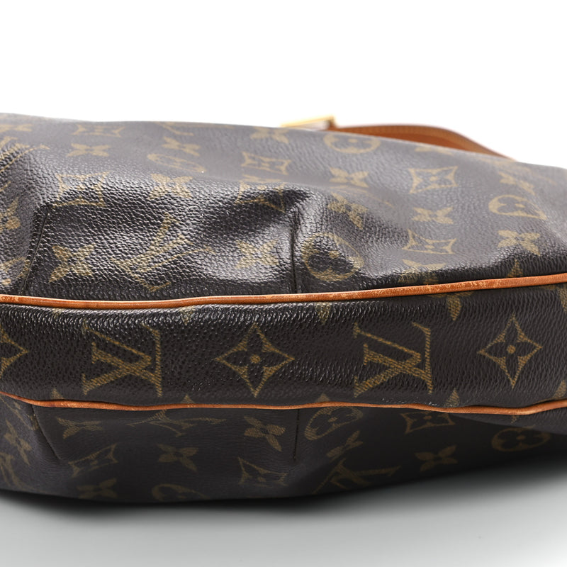 Louis Vuitton Croissant Gm