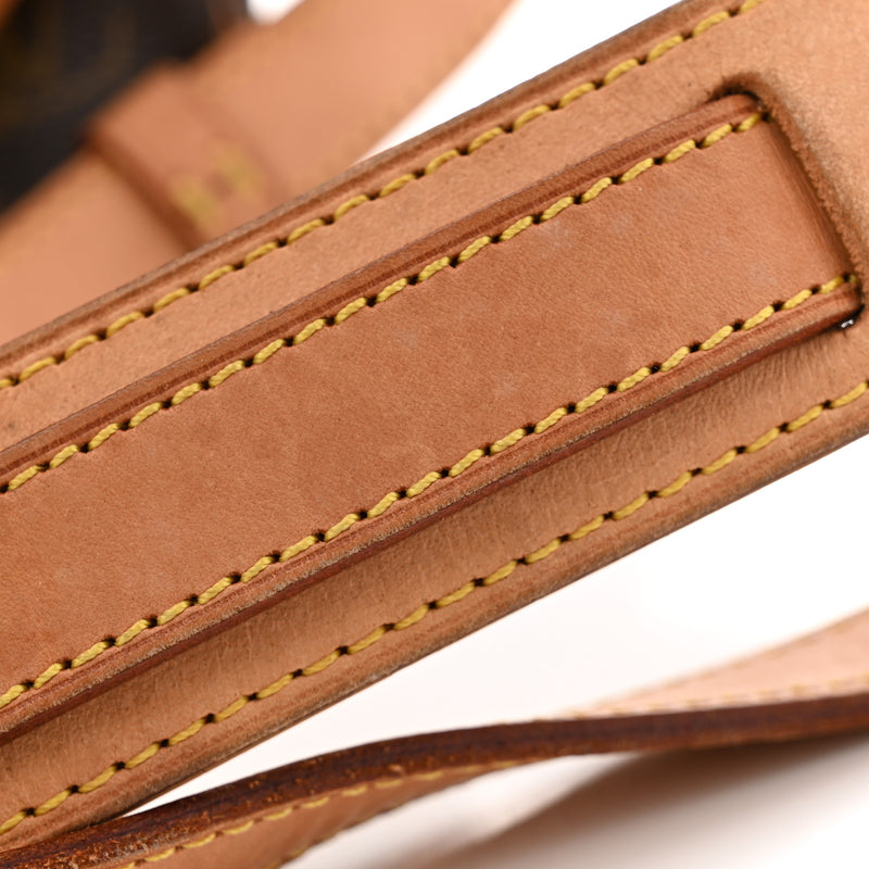Louis Vuitton Saumur 30