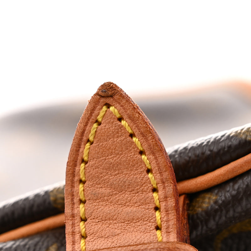 Louis Vuitton Saumur 30
