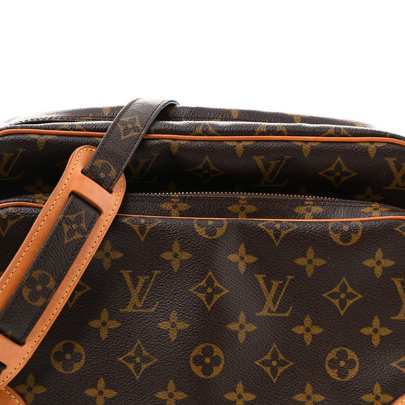 Louis Vuitton Nil 28