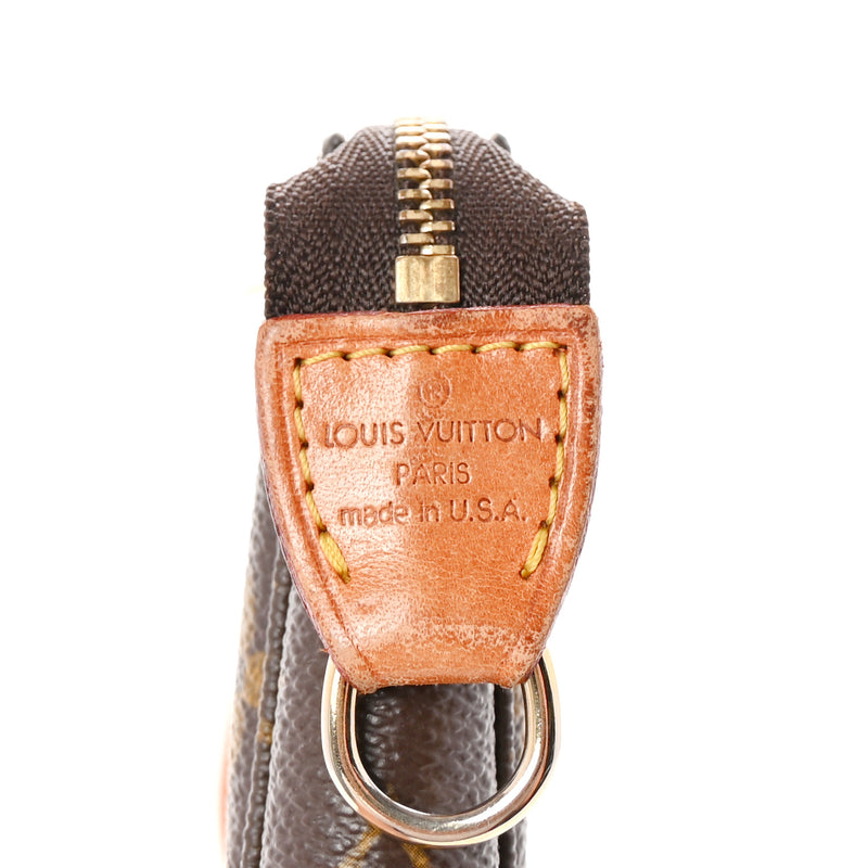 Louis Vuitton Pochette Accessories