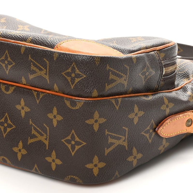 Louis Vuitton Nil 28