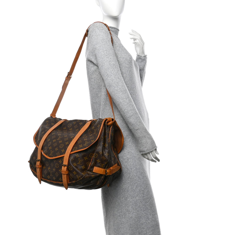 Louis Vuitton Saumur 43