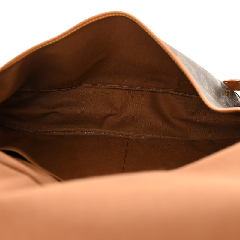 Louis Vuitton Saumur 43