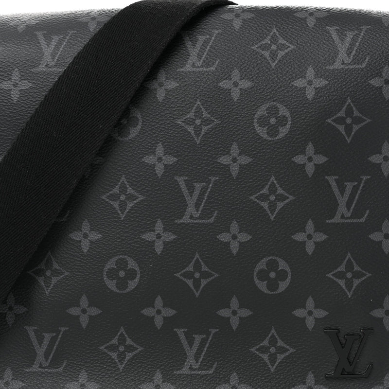 Louis Vuitton Eclipse District Pm Black