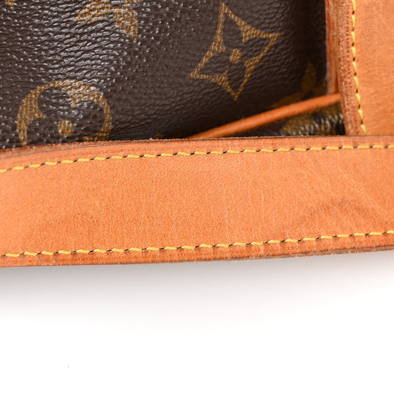 Louis Vuitton Saumur 35