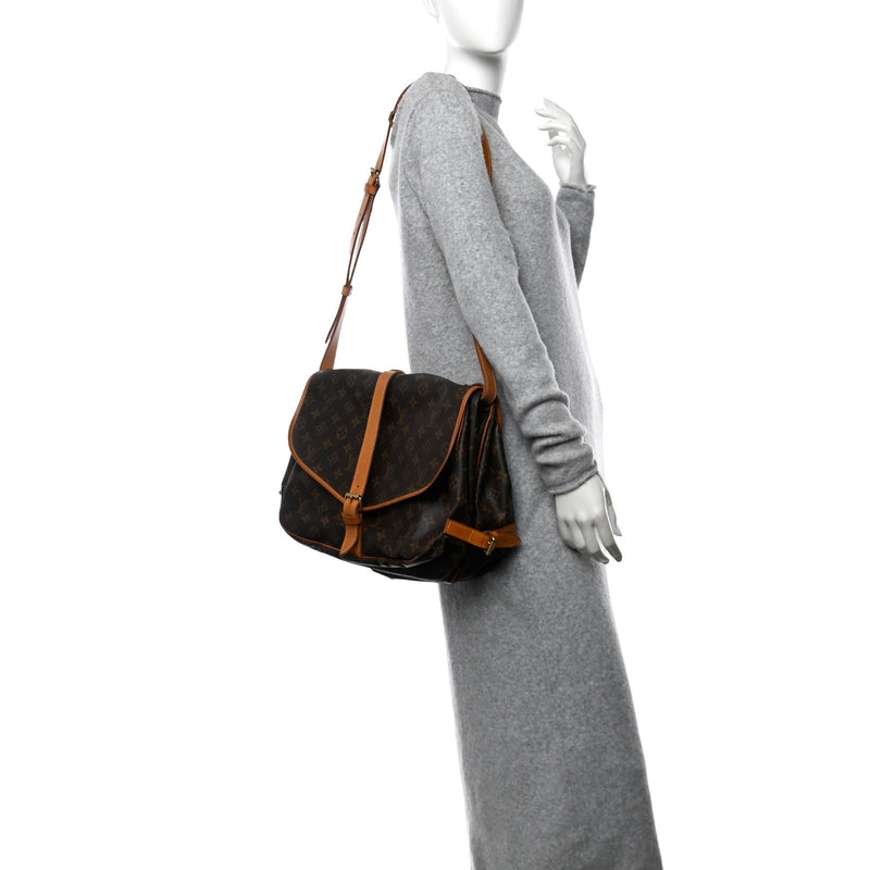 Louis Vuitton Saumur 35