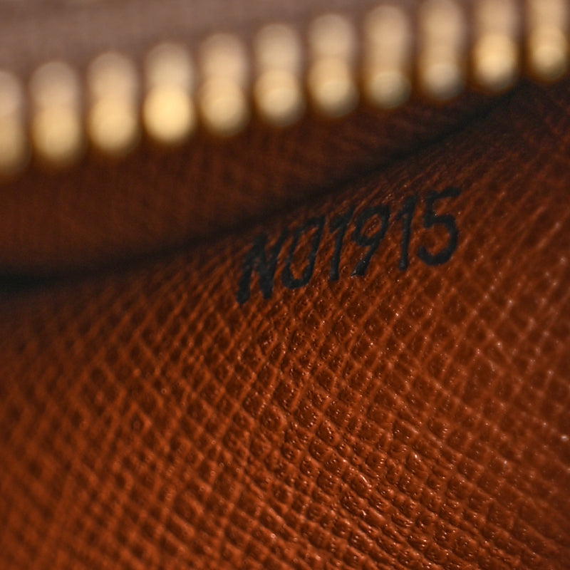 Louis Vuitton Papillon 26