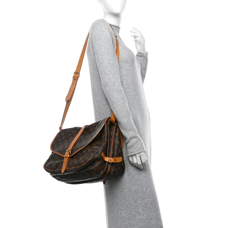 Louis Vuitton Saumur 35