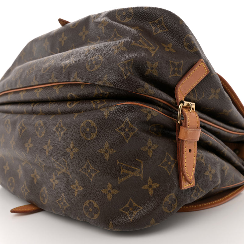 Louis Vuitton Saumur 35