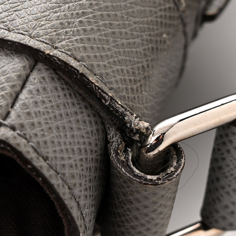 Louis Vuitton Taiga Milo Messenger