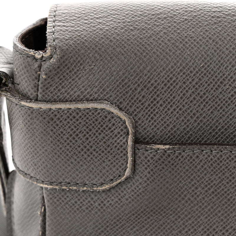 Louis Vuitton Taiga Milo Messenger