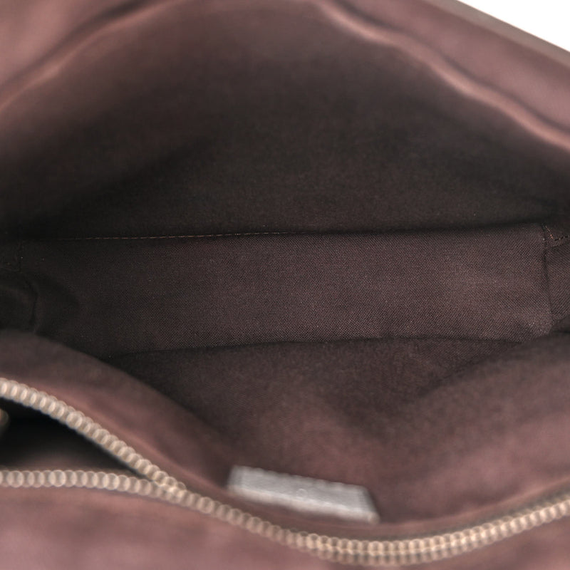Louis Vuitton Taiga Milo Messenger