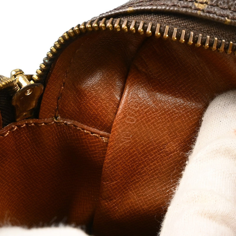 Louis Vuitton Trocadero 27 Shoulder Bag