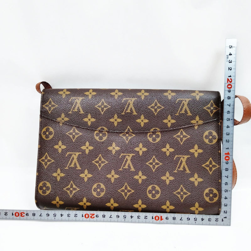 Louis Vuitton Lv Shoulder Bag Bordeaux