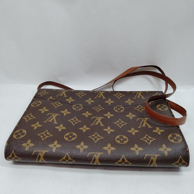 Louis Vuitton Lv Shoulder Bag Bordeaux