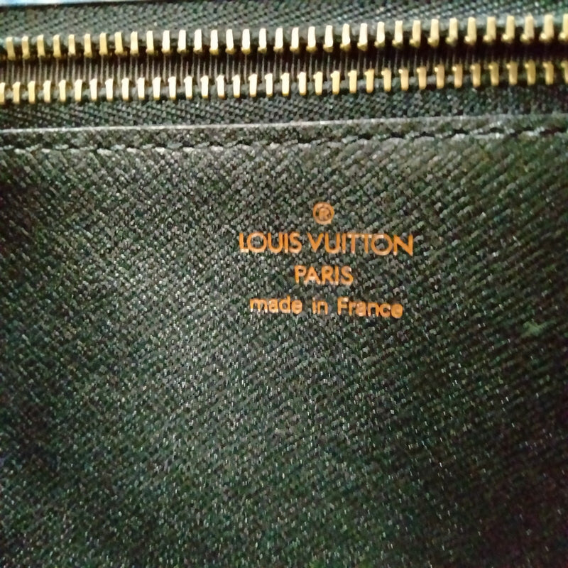Louis Vuitton Lv Shoulder Bag Saint
