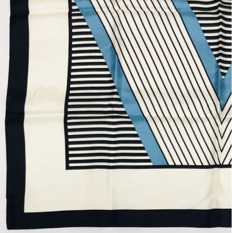 Louis Vuitton Silk Scarf White 23.4 X