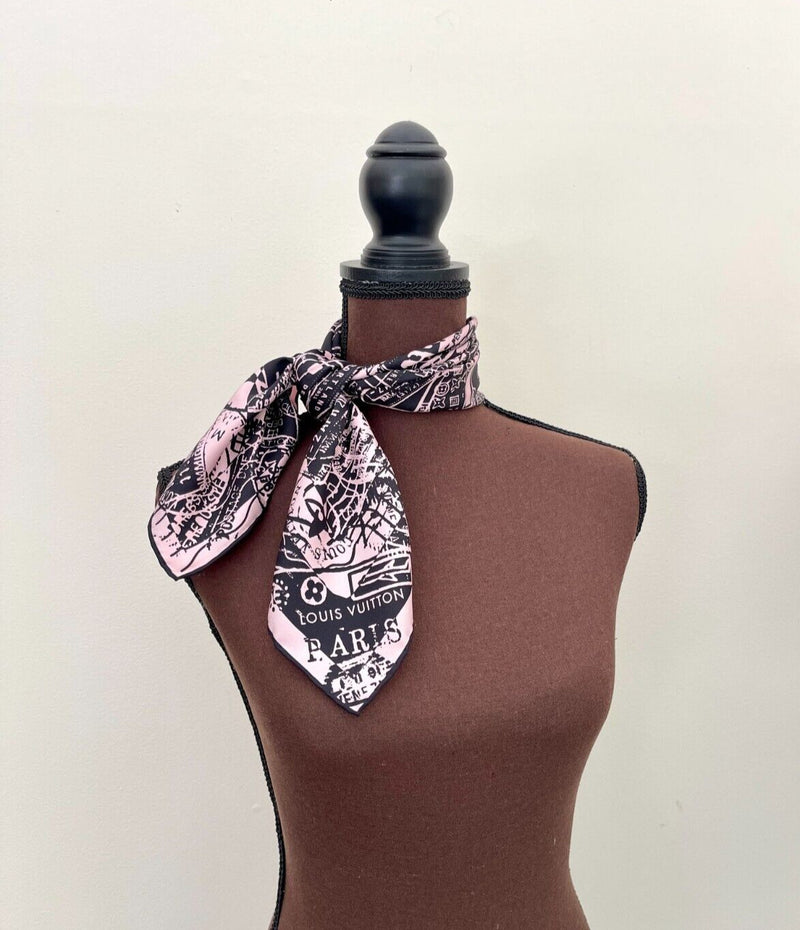 New Louis Vuitton Scarf Luggage Trunks