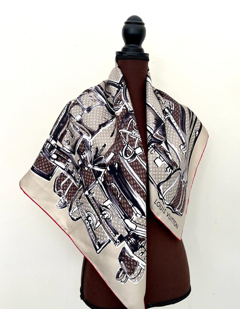 Display #1 New Louis Vuitton Scarf