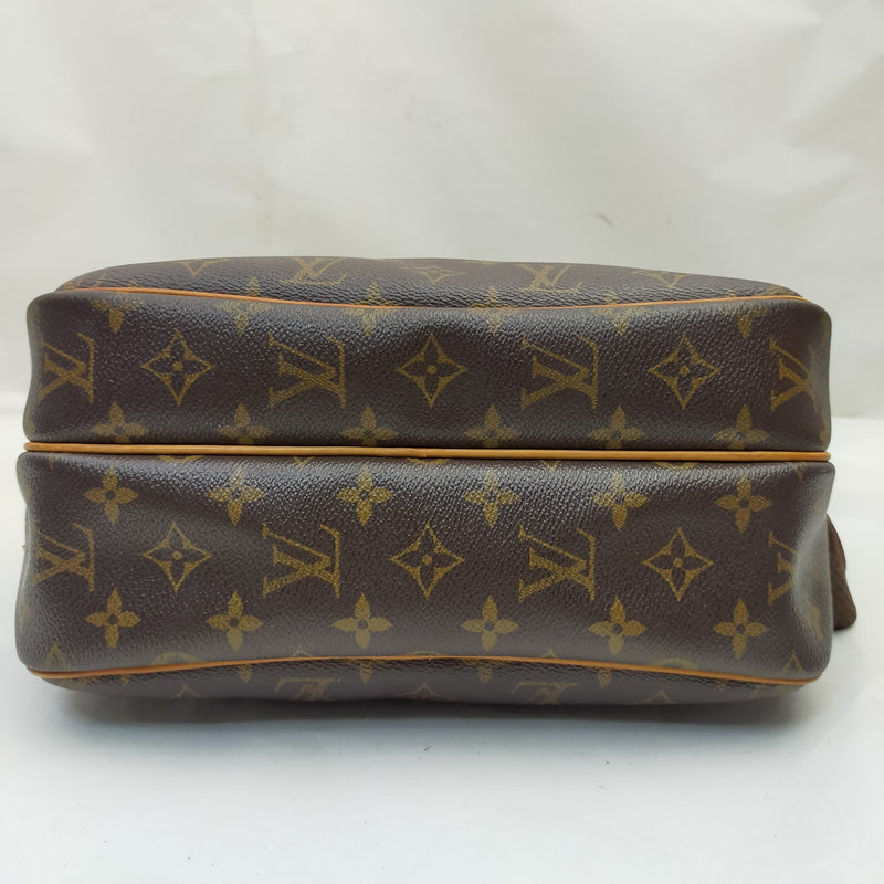 Louis Vuitton Lv Crossbody Bag Reporter