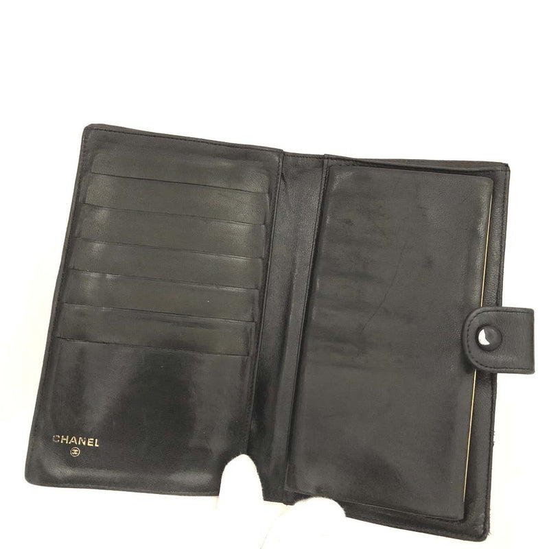 Chanel Cc Logo Leather Long Bifold