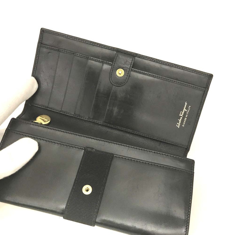 Salvatore Ferragamo Vara Leather Long