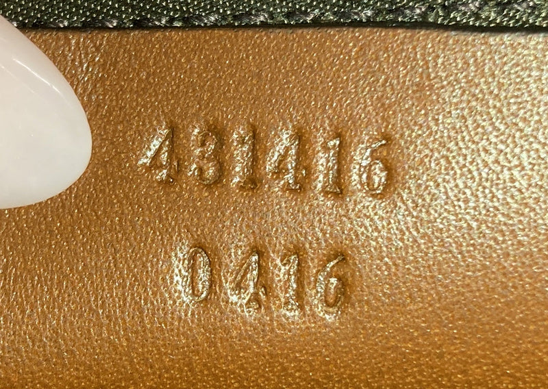 Gucci Zipped Pouch Leather With Applique