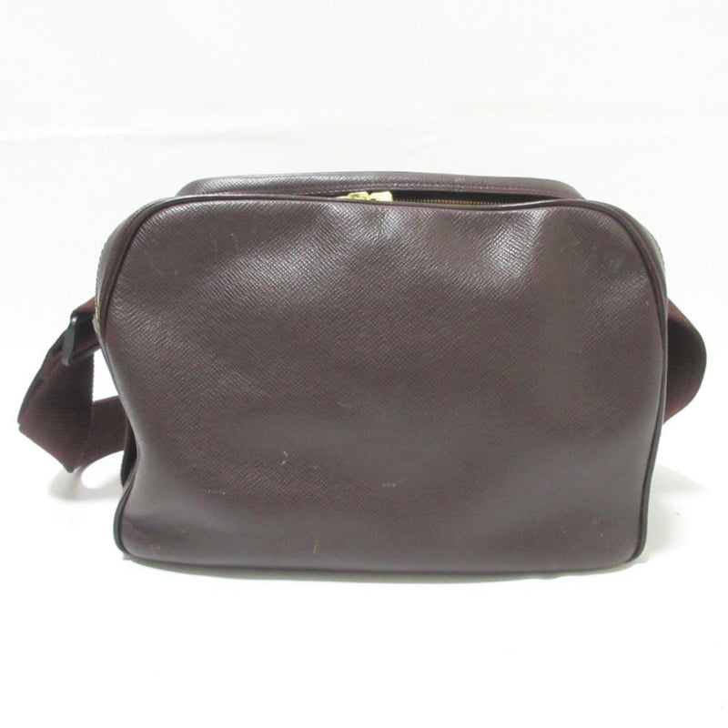 Louis Vuitton Reporter Bag Taiga Leather