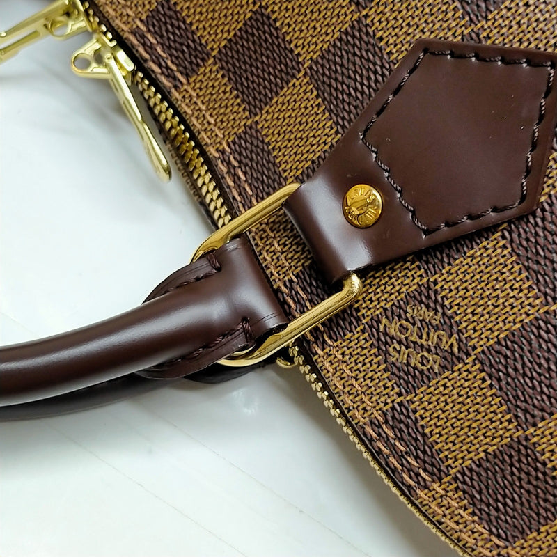 Louis Vuitton Lv Hand Bag Alma Ebene