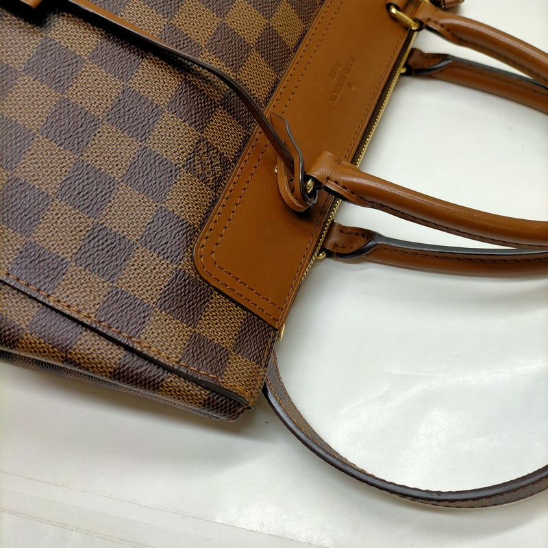 Louis Vuitton Lv Hand Bag Greenwich