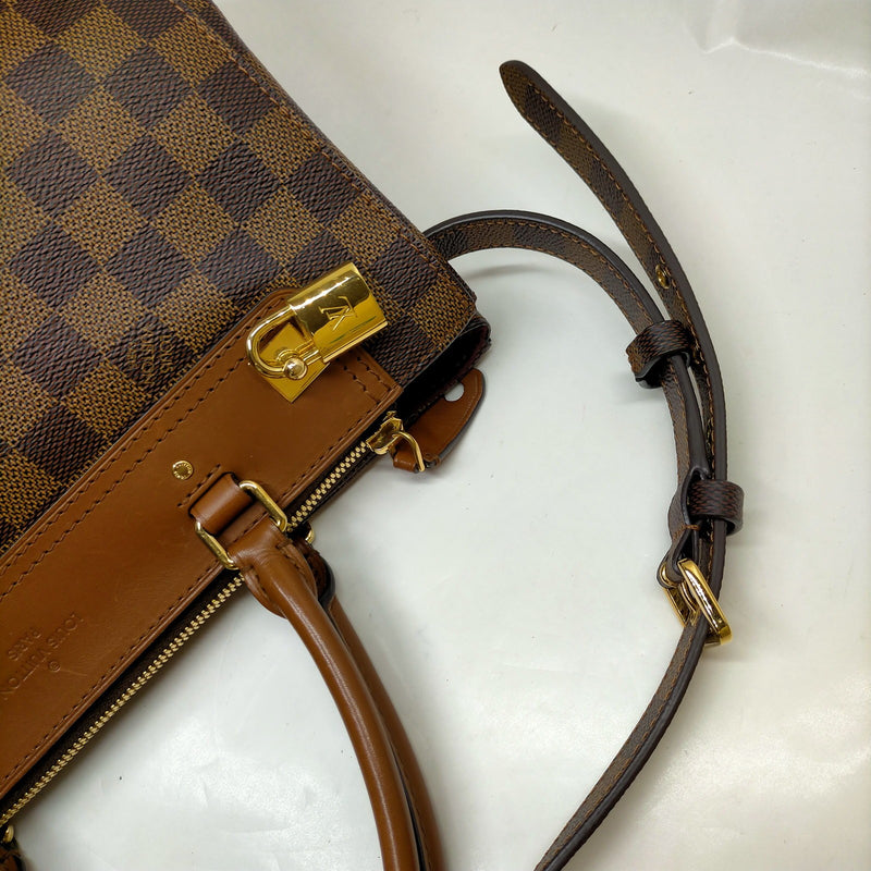 Louis Vuitton Lv Hand Bag Greenwich