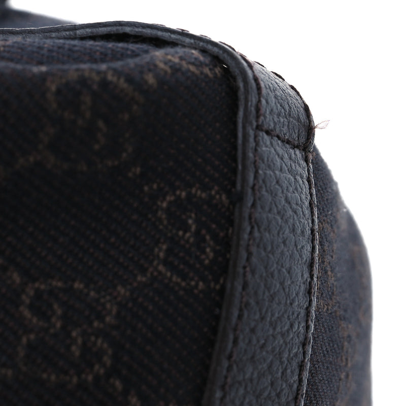 Gucci Medium Abbey Shoulder Bag