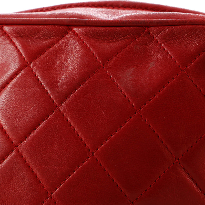 Chanel Vintage Diamond Cc Camera Bag