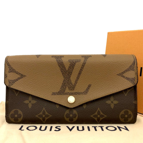 Louis Vuitton Giant Reverse Portefeiulle