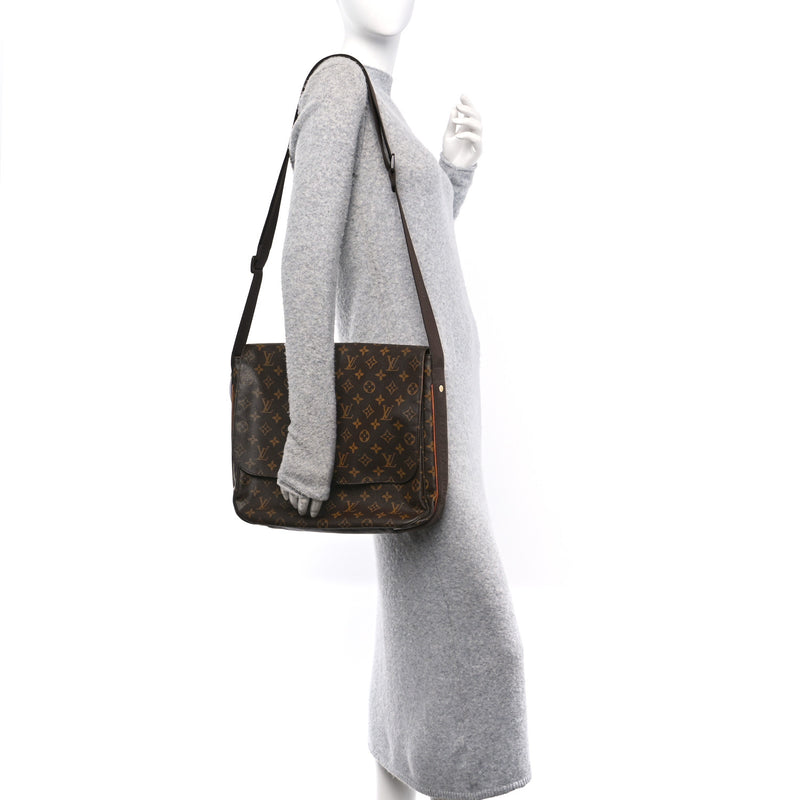 Louis Vuitton Beaubourg Mm Messenger Bag