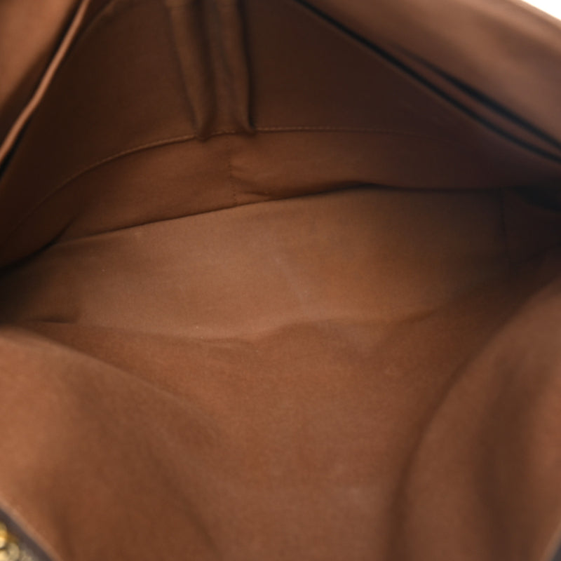 Louis Vuitton Beaubourg Mm Messenger Bag